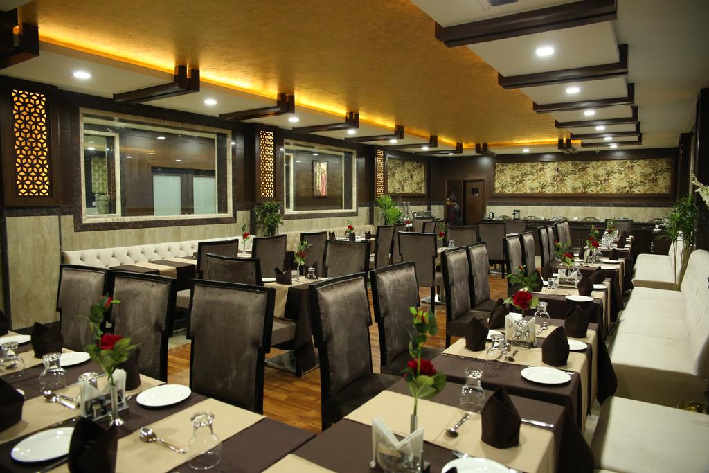 Continent Panchvati Hotel Katra Restaurant